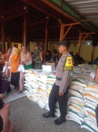 Penyaluran beras CPP di ngloro
